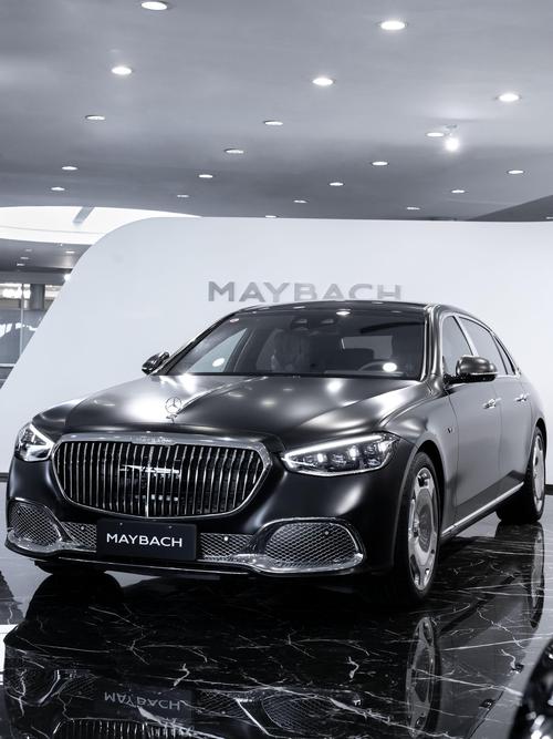 东莞11岚图汽车的售后服务让用户无忧出行，迈巴赫未来的豪华车趋势